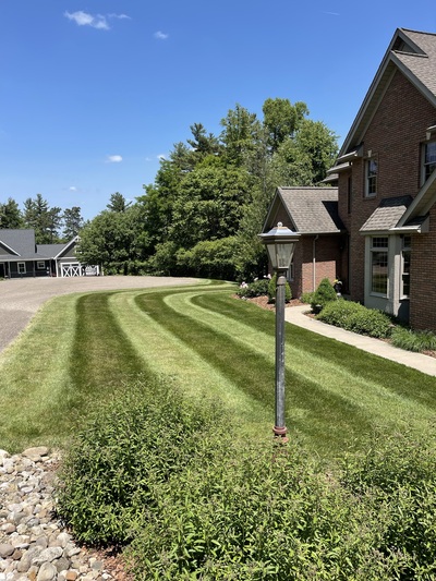 Commercial Lawn Care Cambridge, Ohio